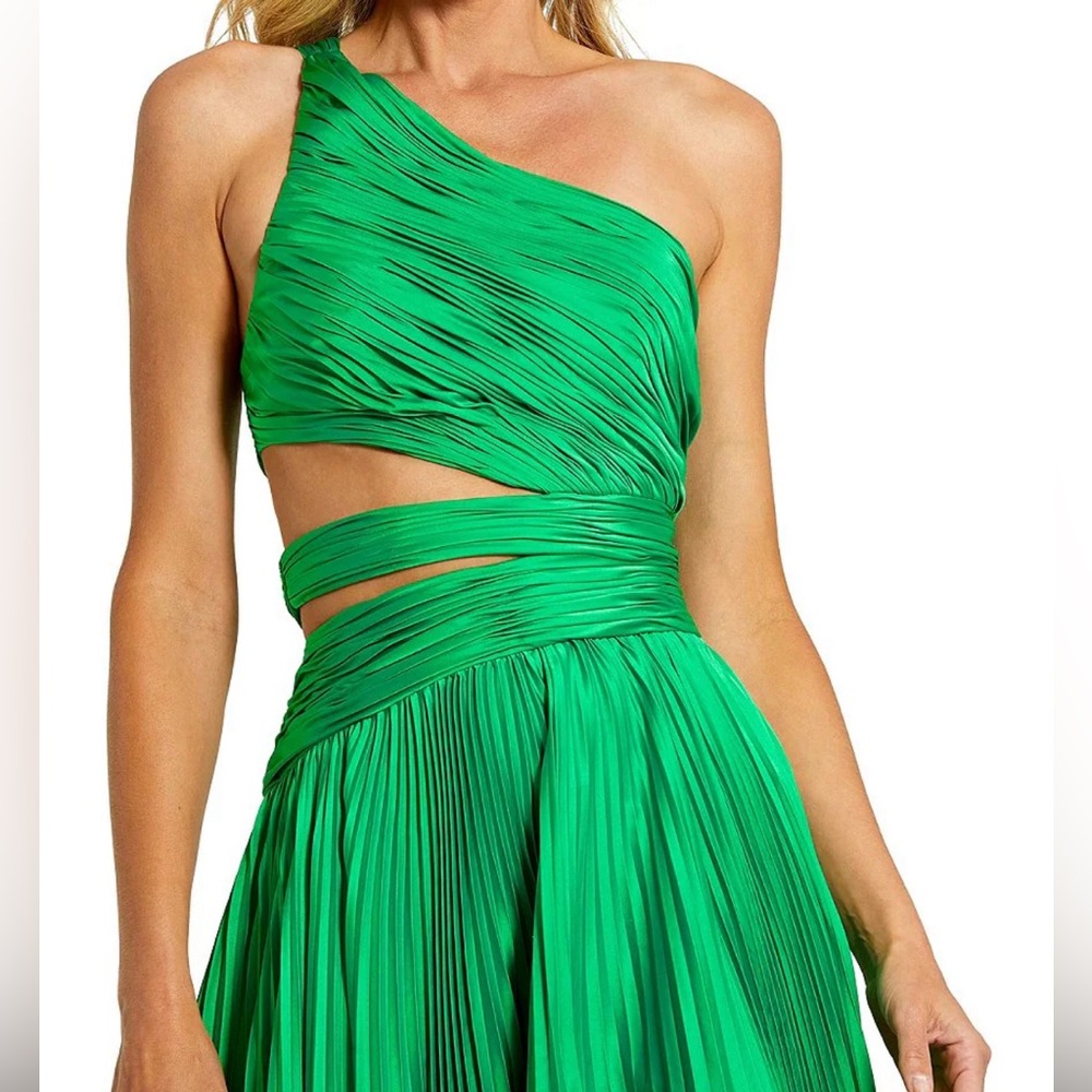 Beautiful Emerald Green Dress